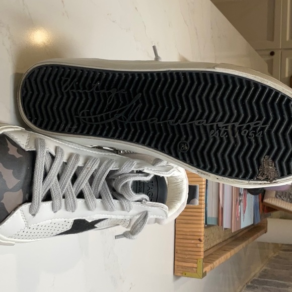 LESTER - BLACK MULTI Women's Sneakers by Vintage Havana - Picture 3 of 3